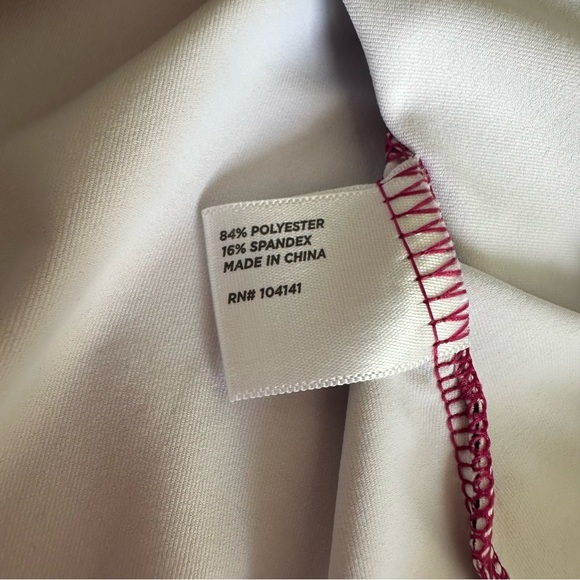 Lady Hagen Women’s Printed V Neck Short Sleeve Golf Polo Stretch Berry Size S - Picture 11 of 12